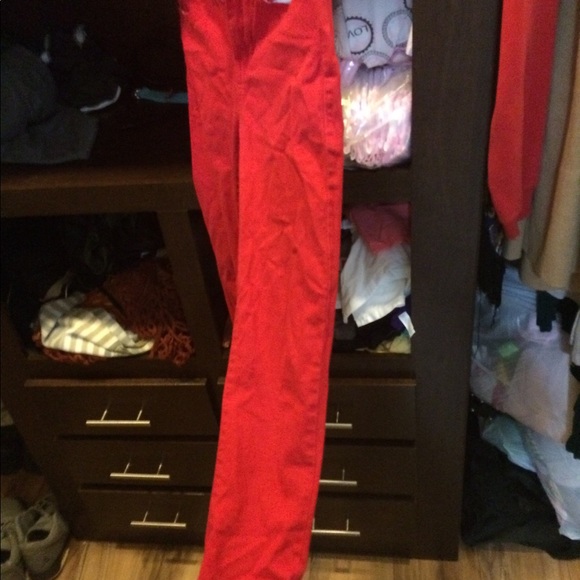 Red jeans - Picture 2 of 3
